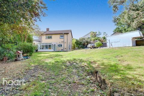 undefined, Lea Road, Chadwell St-Mary