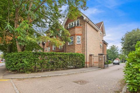 Ashley Road, Walton-On-Thames