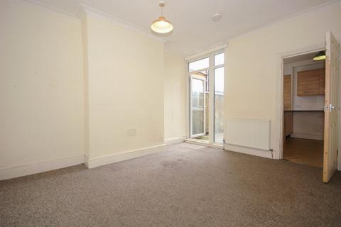 3 bedroom terraced house for sale, Grosvenor Road, Rugby, CV21