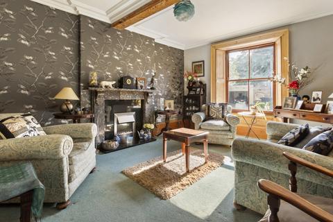 6 bedroom detached house for sale, King Street, Winterton, DN15