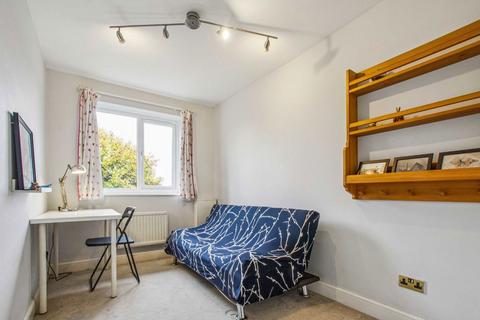 undefined, Clandon Gardens, London N3