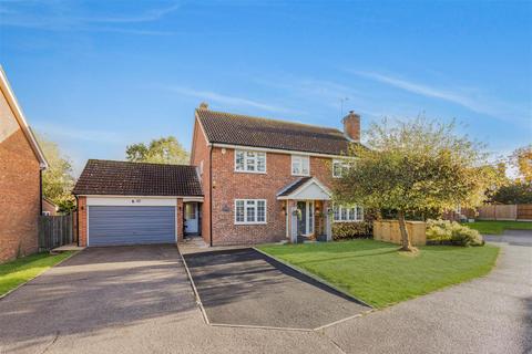 4 bedroom detached house for sale, Hylands Close, Barnston, Dunmow