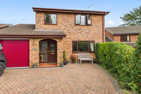 4 bedroom detached house for sale, Kings Oak Court, Wrexham