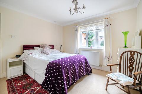 2 bedroom bungalow for sale, Sherwood Gardens, Oxfordshire RG9