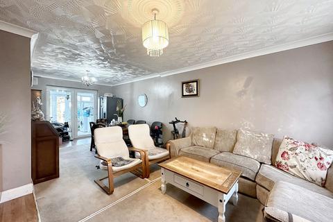 undefined, Chestnut Avenue, Peterborough, PE1