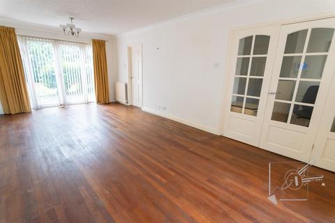 undefined, Bentley Close, New Barn, Longfield