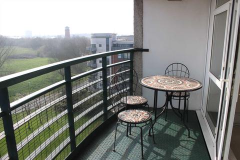 2 bedroom apartment for sale, GREENWICH HEIGHTS SE18 4NP