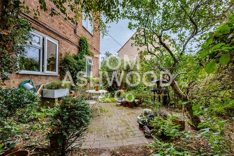 undefined, Bradfield Drive, Barking, IG11