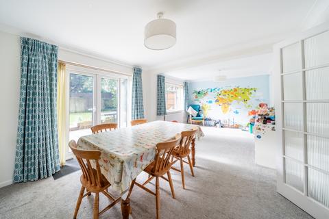 undefined, Wesley Close, Horley, Surrey, RH6
