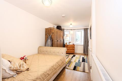 undefined, Verulam Road, Greenford, UB6