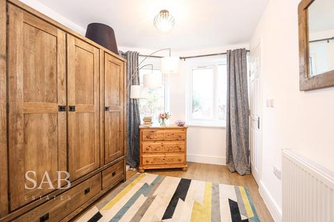 undefined, Verulam Road, Greenford, UB6