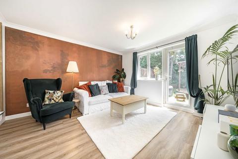 2 bedroom house to rent, Sybil Phoenix Close, London SE8