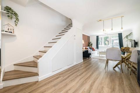 2 bedroom house to rent, Sybil Phoenix Close, London SE8