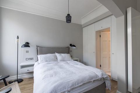 undefined, Flat 11 89 Gloucester Place