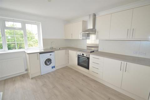 2 bedroom flat to rent, 23 High Street, Cowbridge, Vale of Glamorgan, CF71 7AE