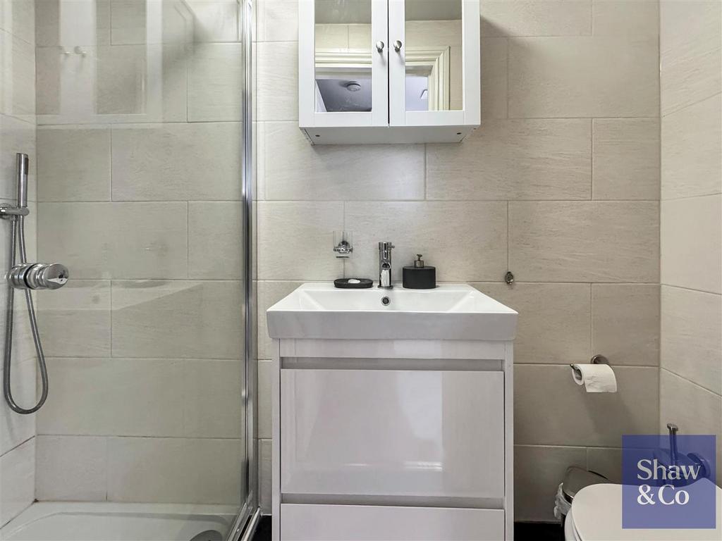 Shower Room.jpeg