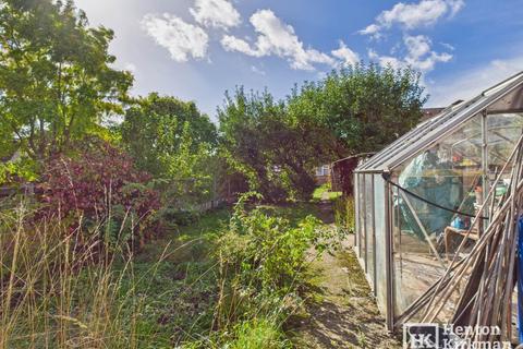 2 bedroom semi-detached bungalow for sale, Mountnessing Road, Billericay