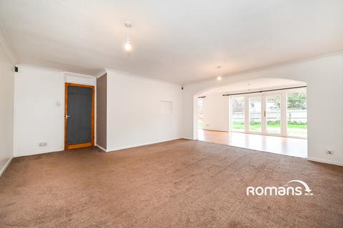 undefined, Spinis, Bracknell, RG12