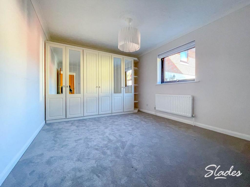 8 The Courtyard Thir