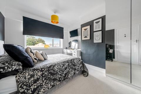 4 bedroom semi-detached house for sale, Bury Close, Hampshire PO12
