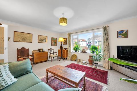2 bedroom apartment for sale, Beckenham Grove, Shortlands, Bromley, BR2