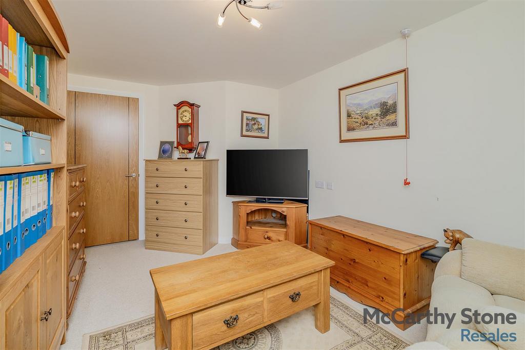 8664409-interior11.jpg