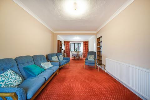 3 bedroom end of terrace house for sale, Malvern Avenue, Harrow HA2