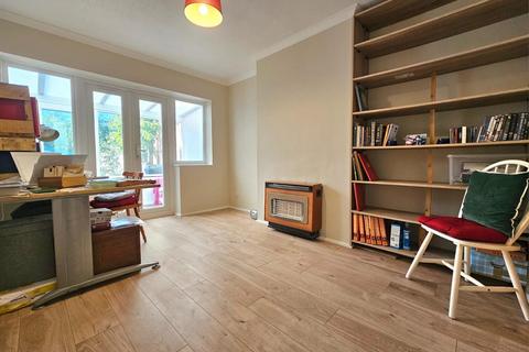 3 bedroom semi-detached house for sale, Wichnor Road, Solihull