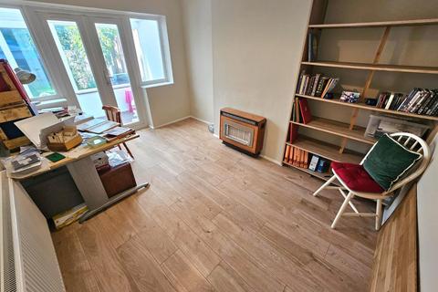 3 bedroom semi-detached house for sale, Wichnor Road, Solihull