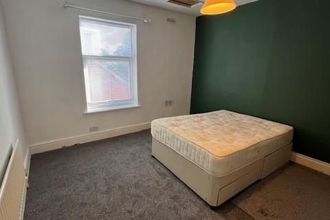 3 bedroom flat to rent, York Road, Edgbaston B16