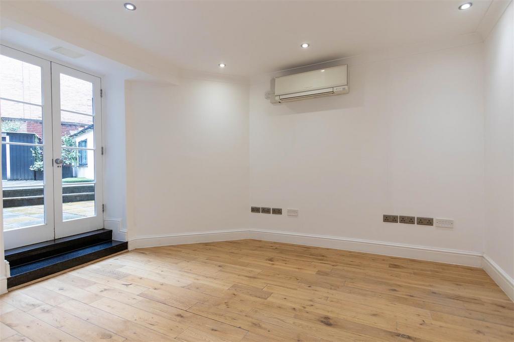 Bedroom 2.jpg