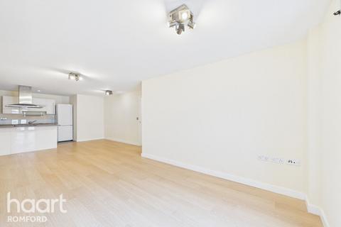 undefined, Hazeleigh House, Romford, RM1 1XN