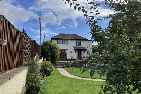 undefined, Sawyers Hill, West Buckland