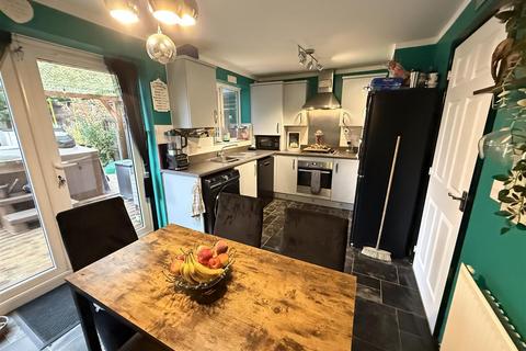 undefined, Upton Drive, Burton-On-Trent DE14