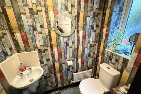 undefined, Upton Drive, Burton-On-Trent DE14