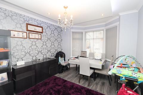 4 bedroom semi-detached house for sale, Grange Avenue, Stretford, M32