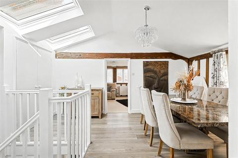 undefined, High Street, Buntingford