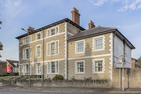 2 bedroom apartment for sale, London Road, Bicester, OX26