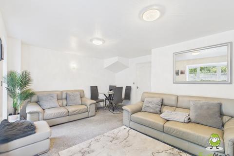 1 Dundee Gardens, Basingstoke, RG22 5DX
