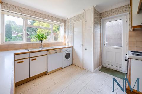 undefined, Pound Hill, Crawley RH10
