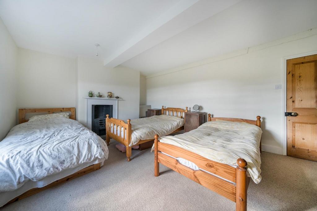 Bedroom 1 corner.jpg