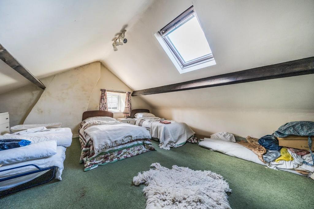 Attic room.jpg