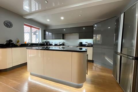 4 bedroom detached house for sale, Scarisbrick New Road, Southport PR8