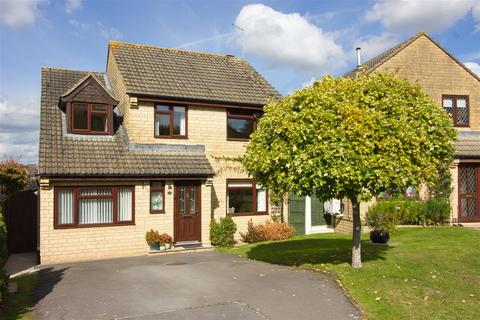 6 Elmer Close, Malmesbury, SN16 9UE