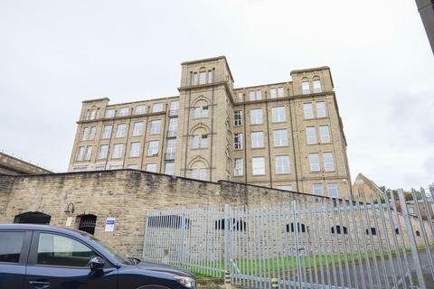 2 bedroom flat for sale, Bradford Road, Dewsbury WF13