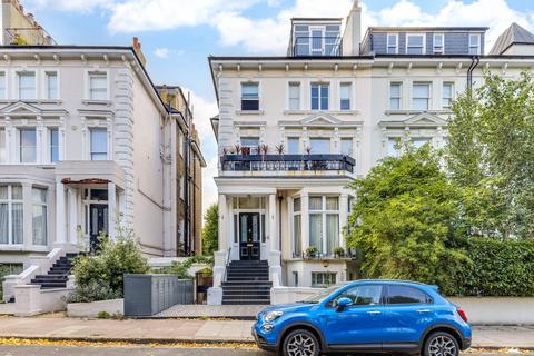 Belsize Grove, Belsize Park, NW3