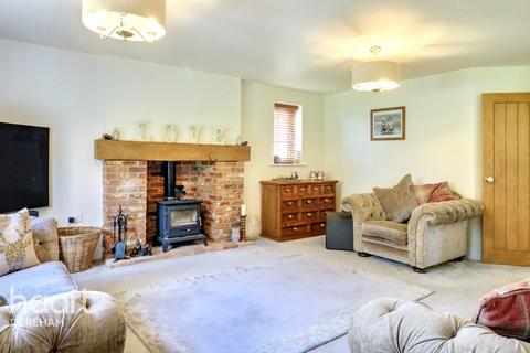 undefined, Hale Road, Ashill