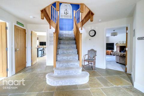 5 bedroom detached house for sale, Hale Road, Ashill