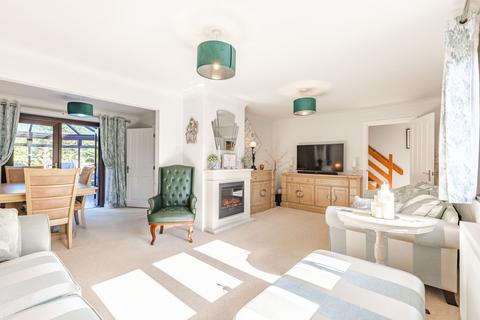 3 bedroom detached house for sale, Detached Family Home in Erpingham with Spacious Living and a Large Private Garden