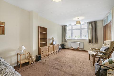 undefined, Carlton Drive, London, SW15